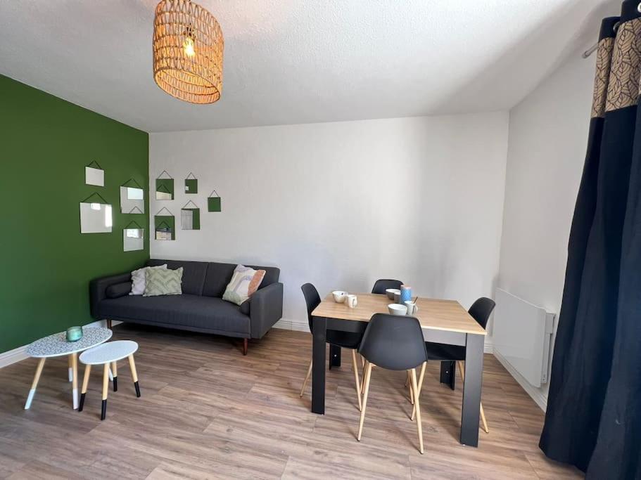 L Europe Apartment Montelimar Bagian luar foto