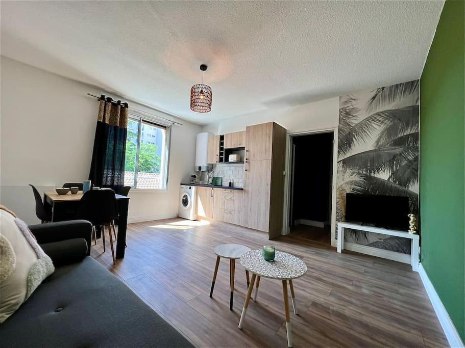 L Europe Apartment Montelimar Bagian luar foto