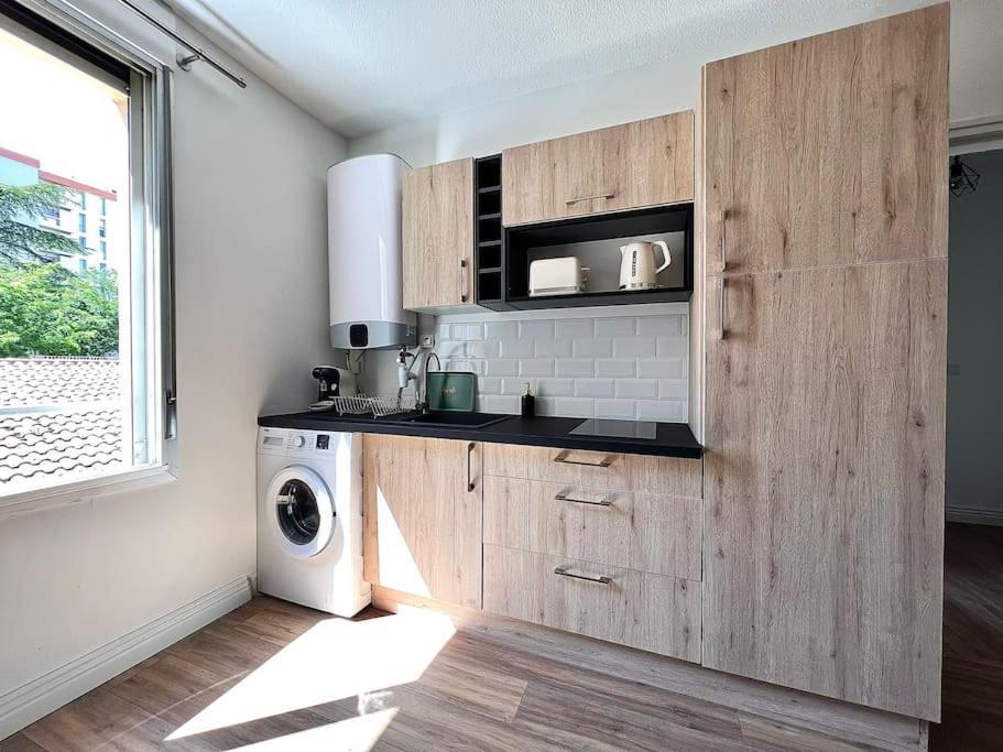 L Europe Apartment Montelimar Bagian luar foto