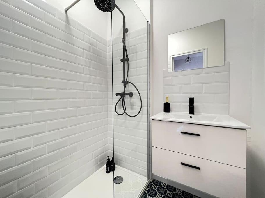 L Europe Apartment Montelimar Bagian luar foto